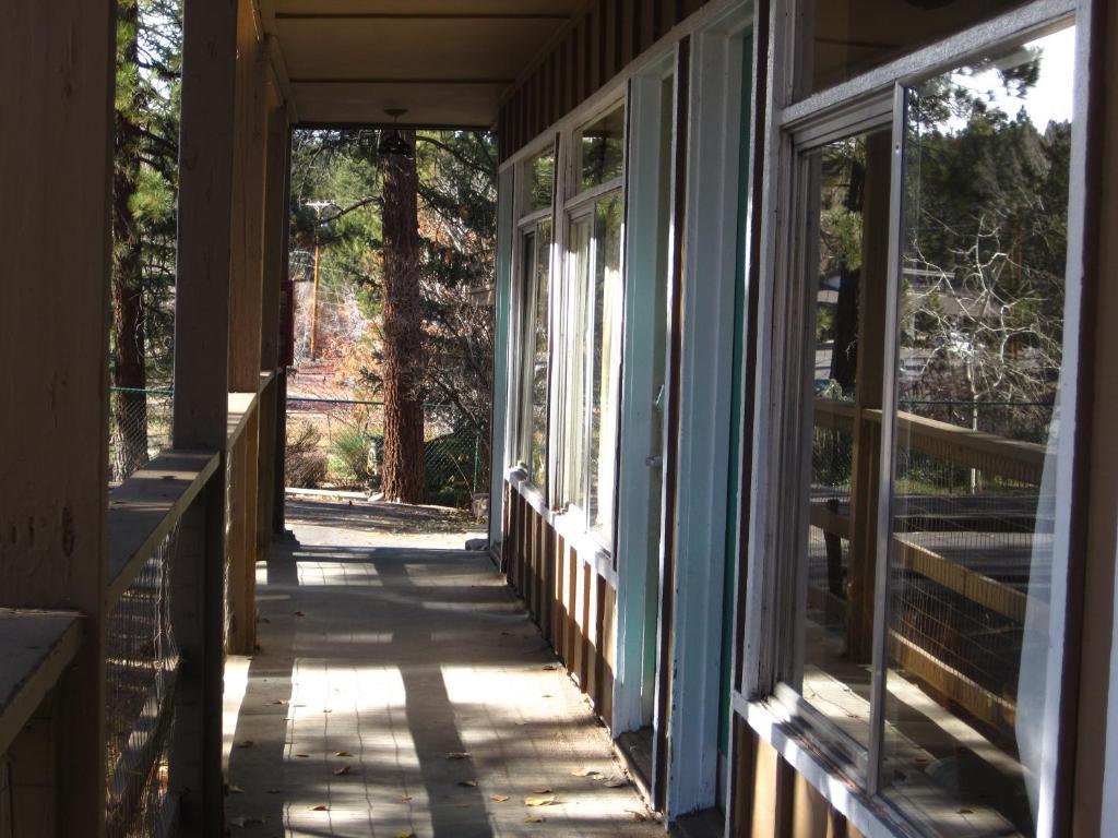 Motel Big Bear 2*